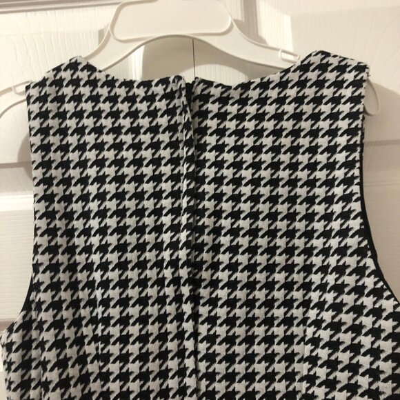 Elegant Black and White Houndstooth Mini Dress - Picture 4 of 13